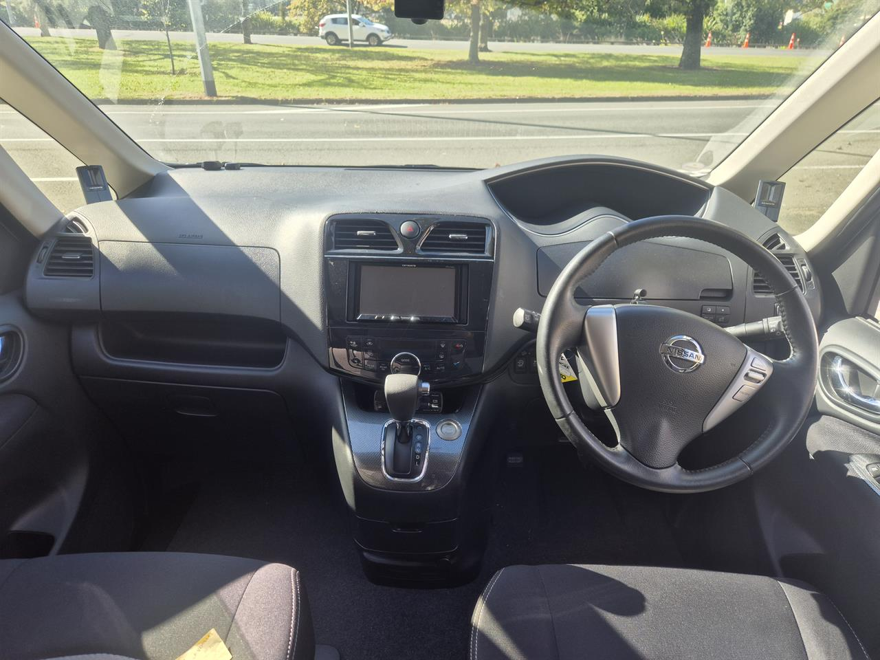 2013 Nissan Serena Autech Rider - Performance Specification Carousel 1
