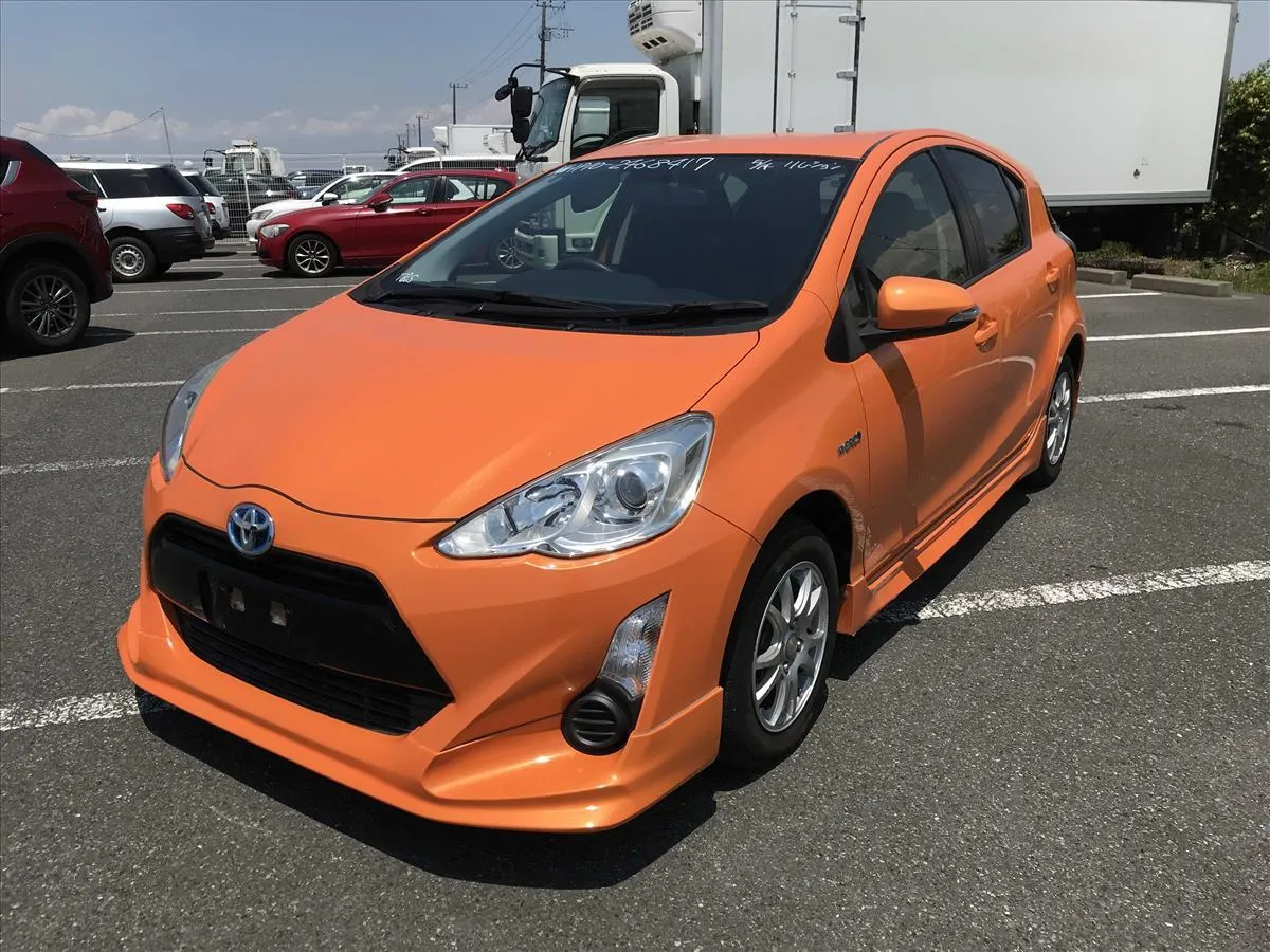 2015 Toyota AQUA S Carousel 7