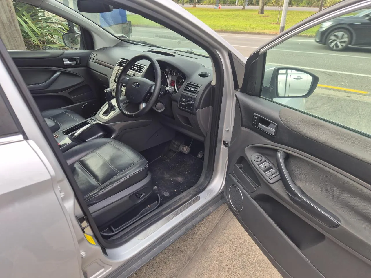2011 Ford Kuga Titanium AWD 2.5T Carousel 3