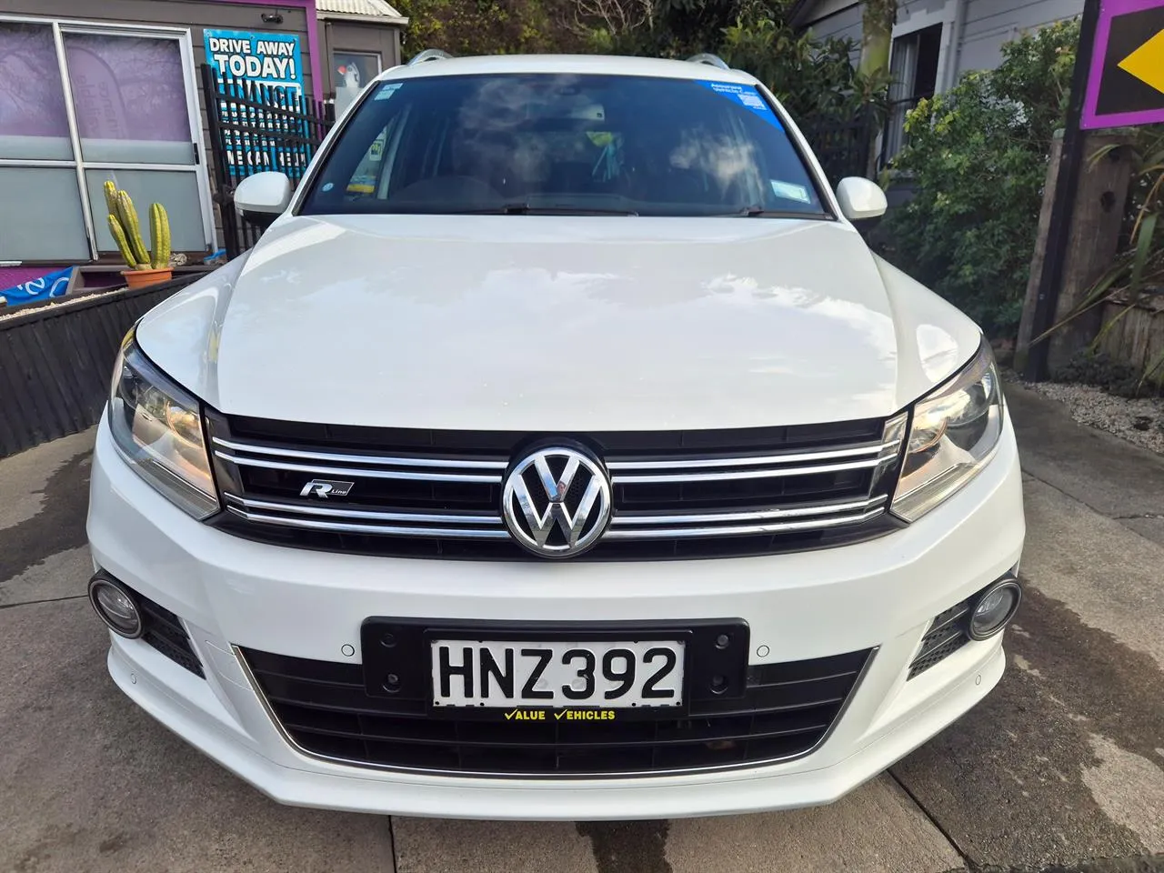 2014 Volkswagen Tiguan TSI132KW 2.0P4WD7A Carousel 9
