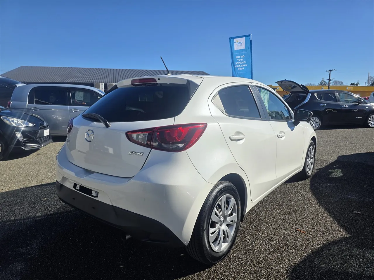 2015 Mazda DEMIO 13S URBAN Carousel 3