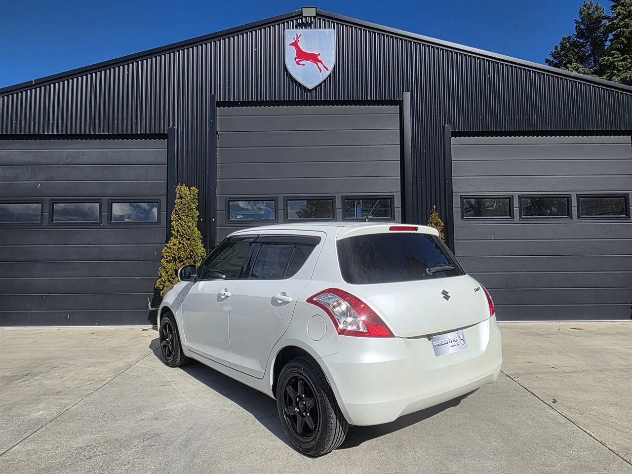 2016 Suzuki SWIFT XG WITH WHEEL UPGRADE! Carousel 4