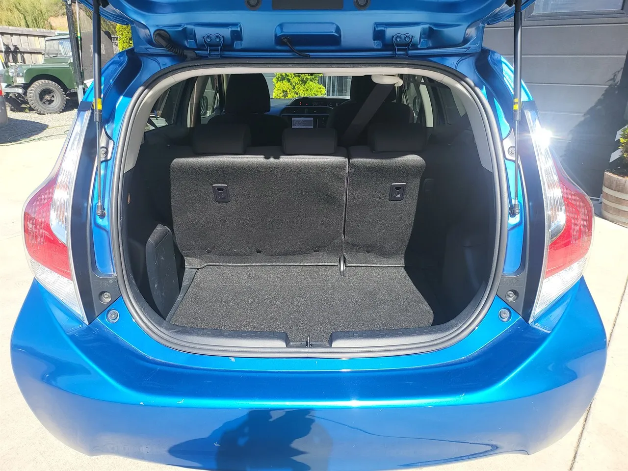 2016 Toyota AQUA S Model - Hybrid Carousel 7