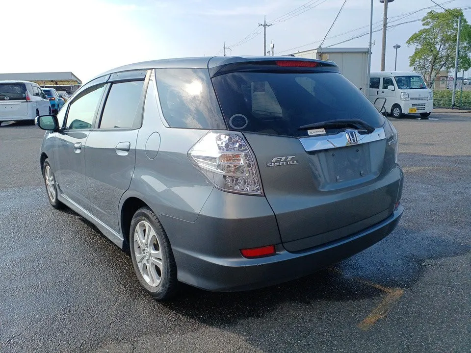 2012 Honda Fit SHUTTLE HYBRID Carousel 5