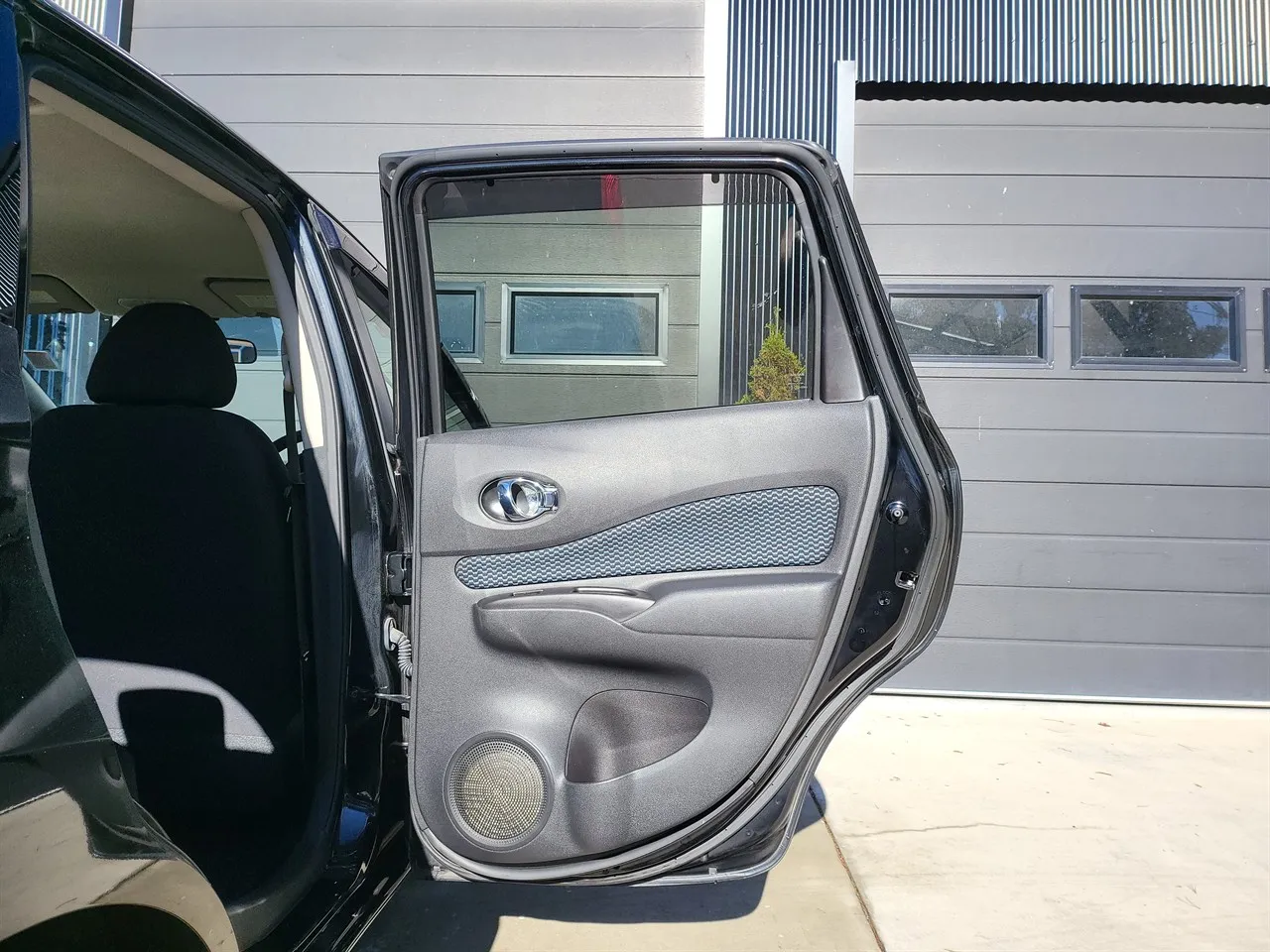 2014 Nissan NOTE X DIG-S WITH SAFETY PACK Carousel 3