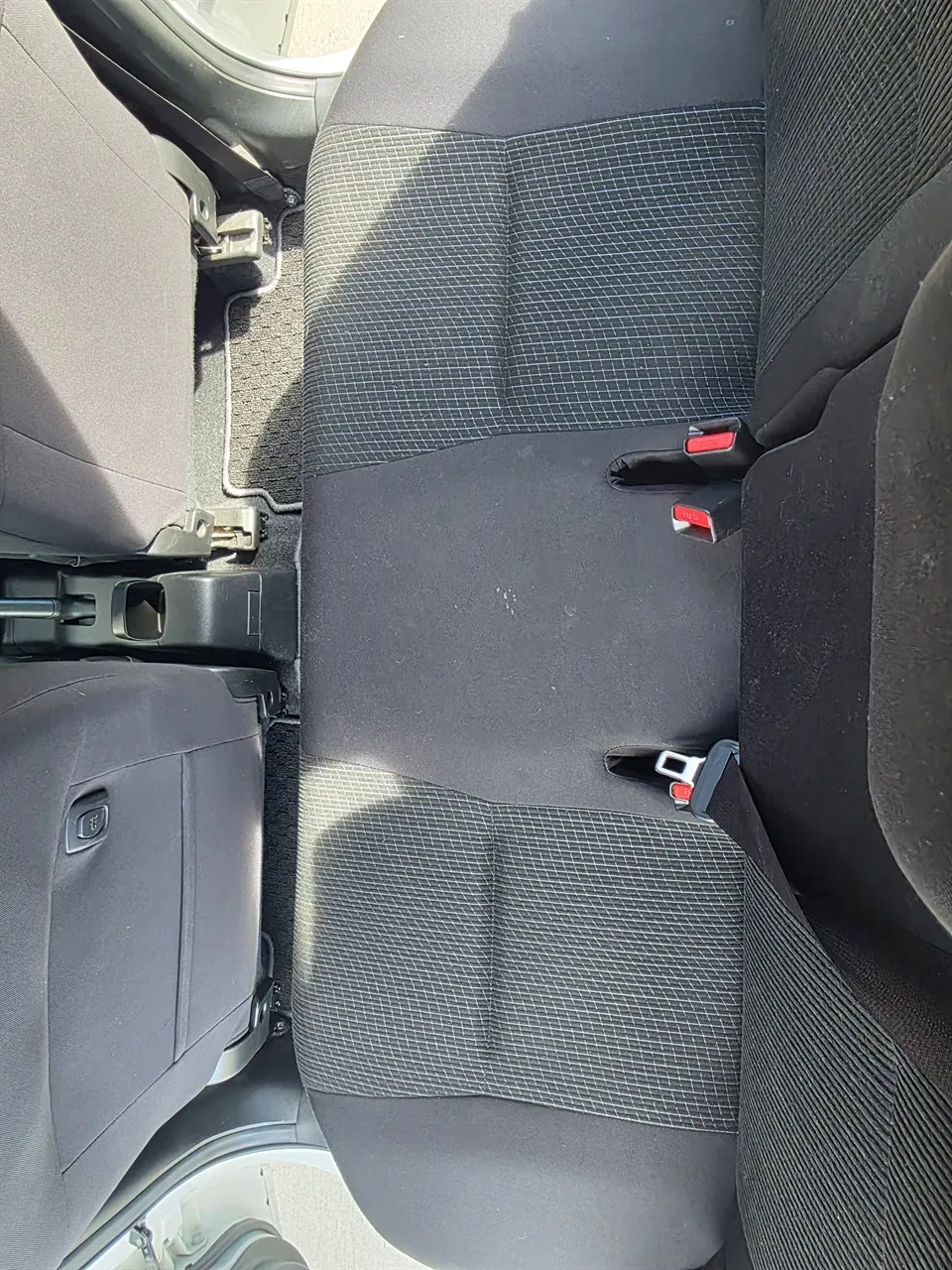 2016 Suzuki SWIFT XG WITH WHEEL UPGRADE! Carousel 2
