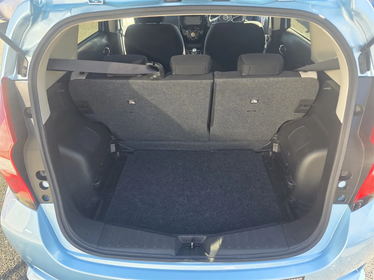 2017 Nissan NOTE NOTE E HYBRID 360 DEGREE CAMERAS Carousel 7