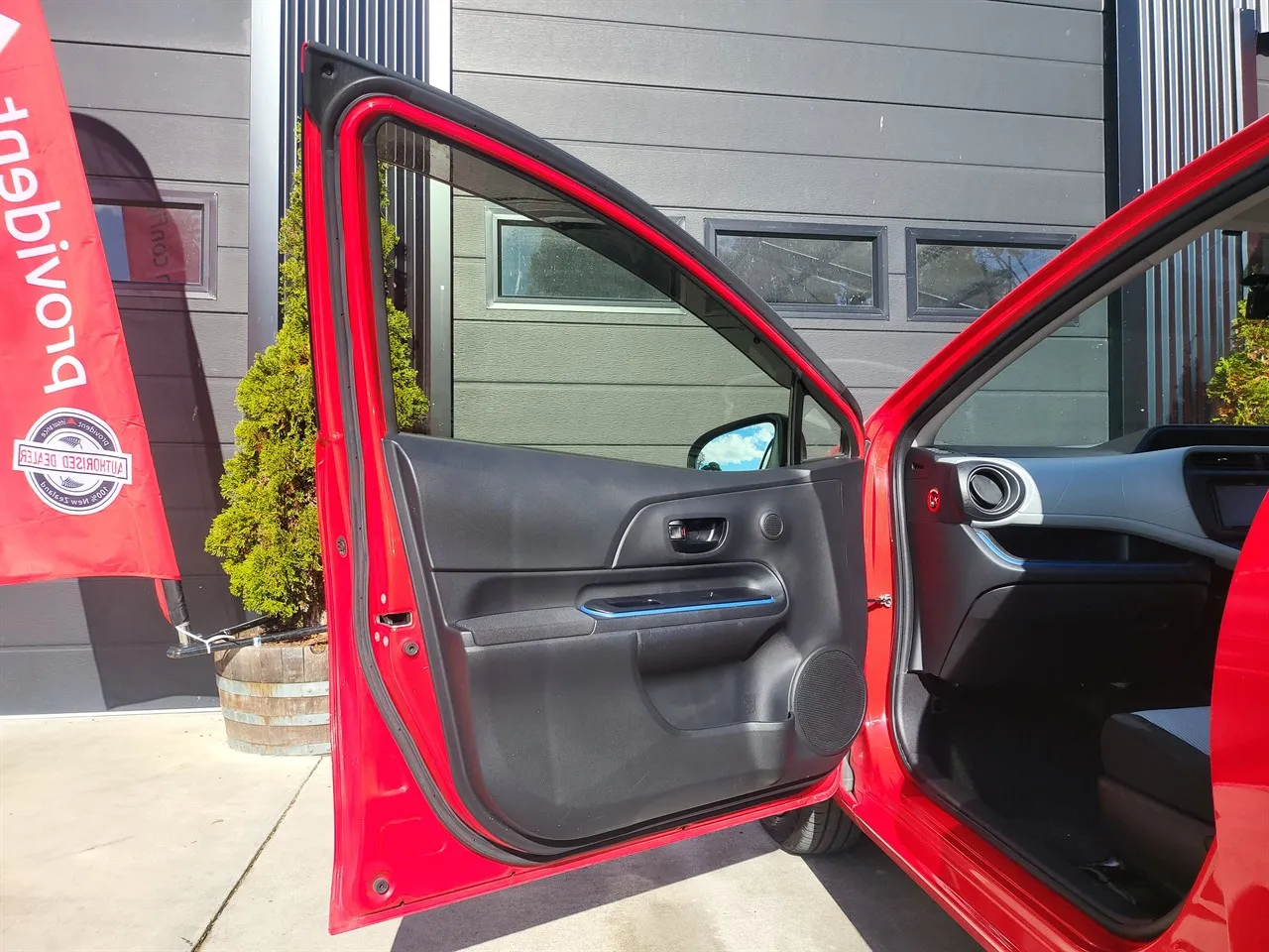 2014 Toyota AQUA DRIVE AWAY PRICE! HEATED SEATS, NEW STEREO Carousel 8