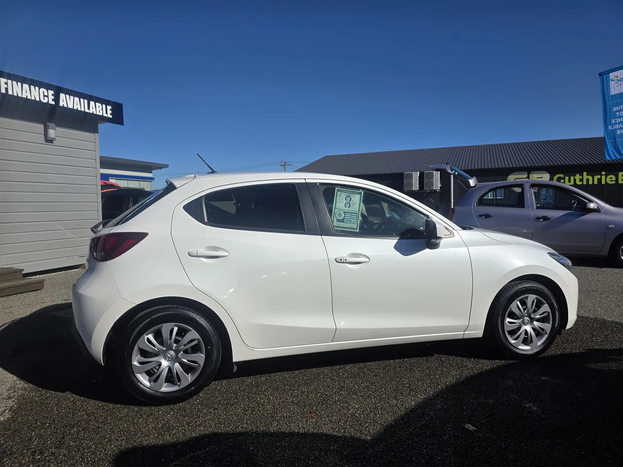 2015 Mazda DEMIO 13S URBAN Carousel 6