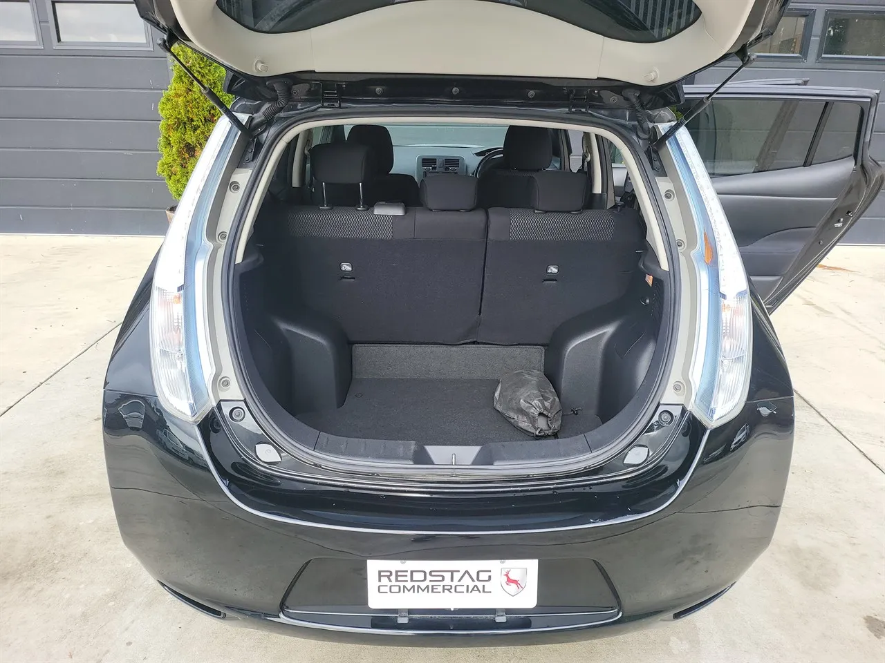 2014 Nissan LEAF 84.4% SOH 15K'S ONLY Carousel 6