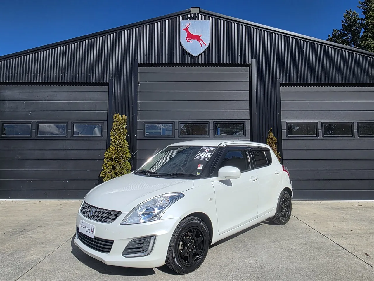 2016 Suzuki SWIFT XG WITH WHEEL UPGRADE!