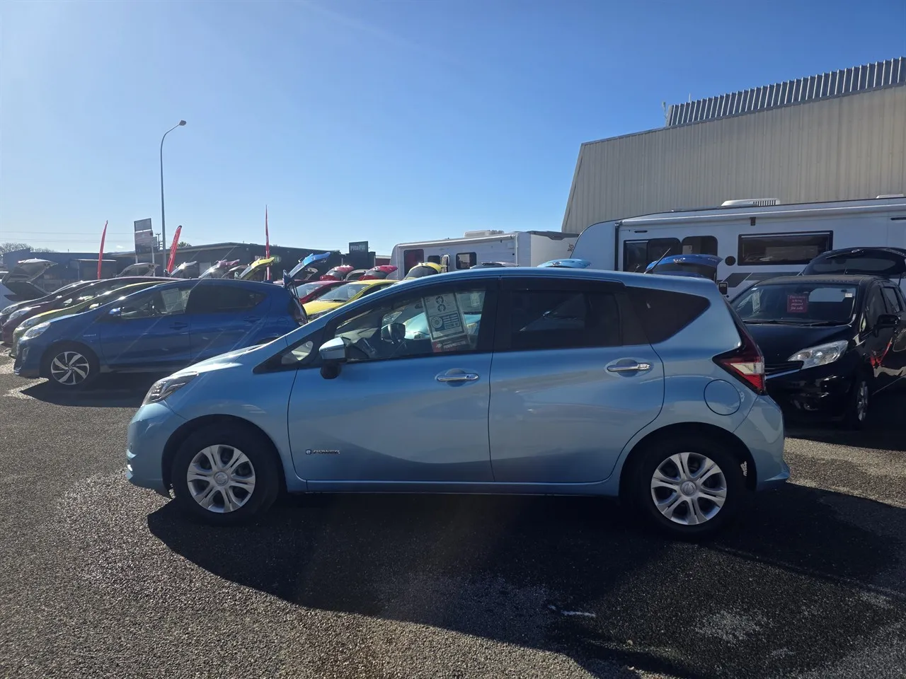 2017 Nissan NOTE NOTE E HYBRID 360 DEGREE CAMERAS Carousel 3