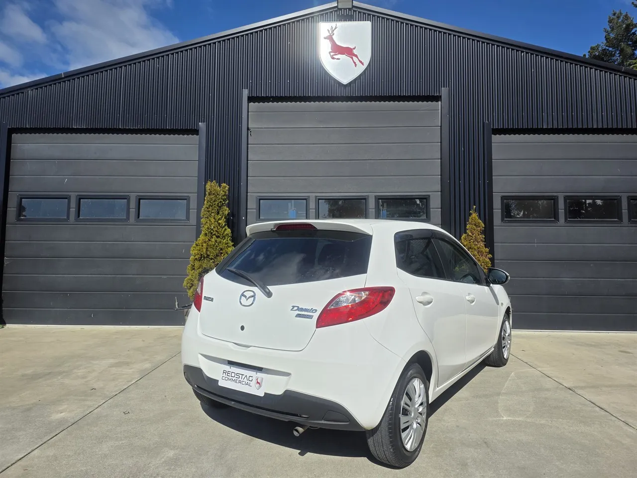 2014 Mazda DEMIO SKY ACTIVE 1.3 AUTO Carousel 2