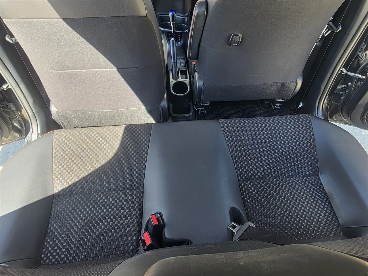 2016 Toyota Aqua URBAN-X SPEC, LEATHER, APPLE-ANDROID Carousel 9