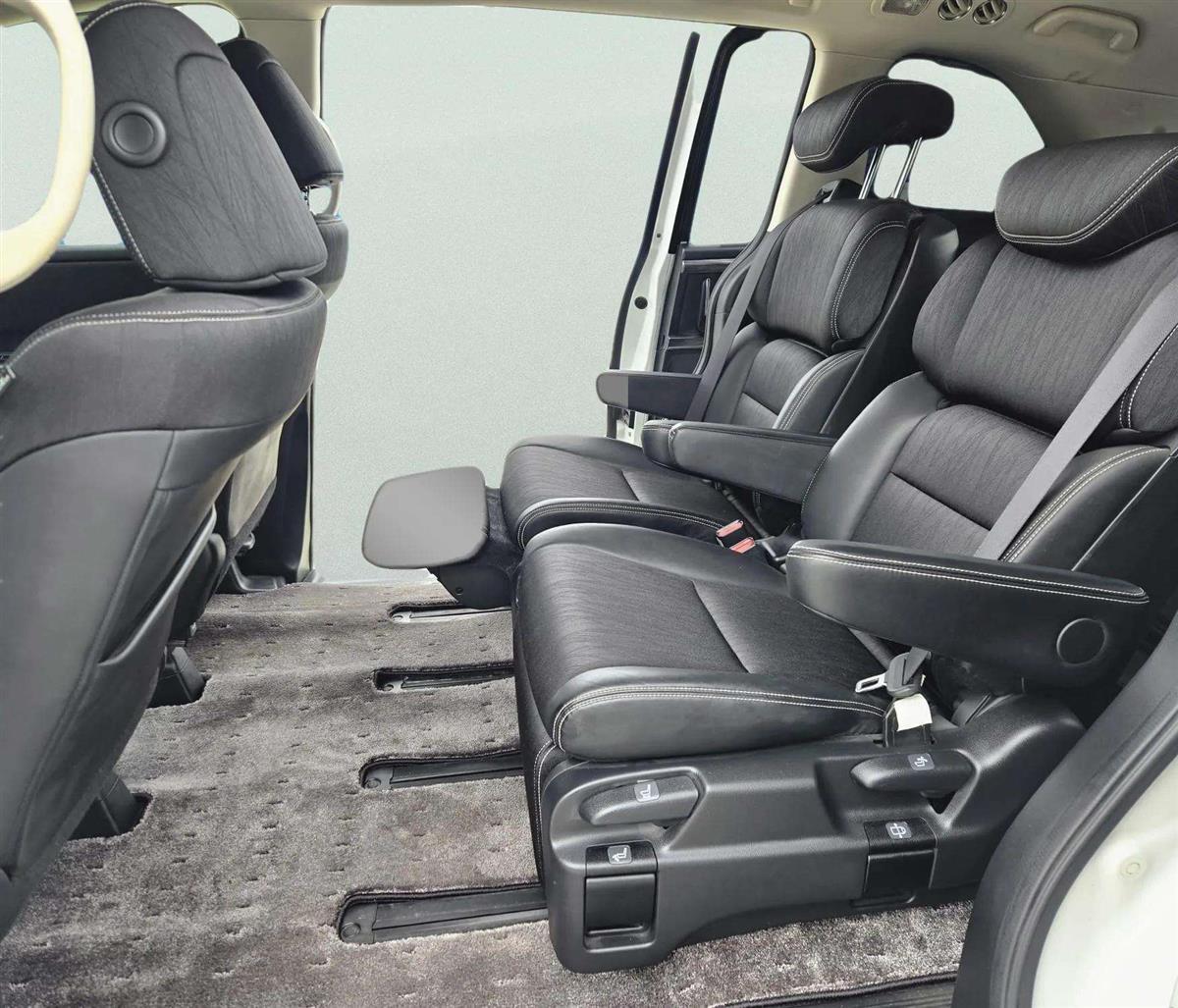 2014 Honda Odyssey ABSOLUTE EX - Captain Seats Carousel 10