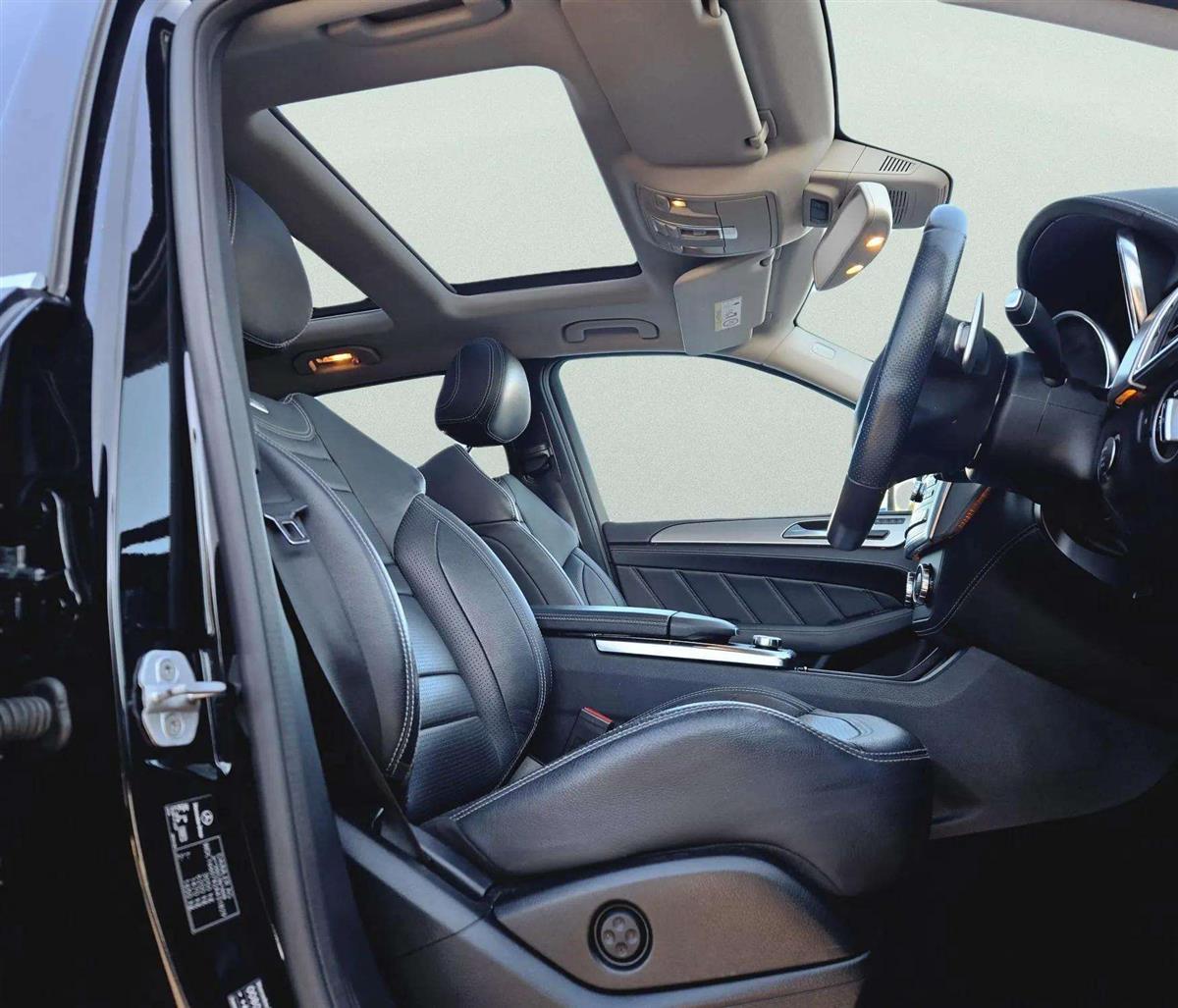 2015 Mercedes-Benz ML 63 V8 Bi-Turbo AMG 5.5L 4MATIC Carousel 9