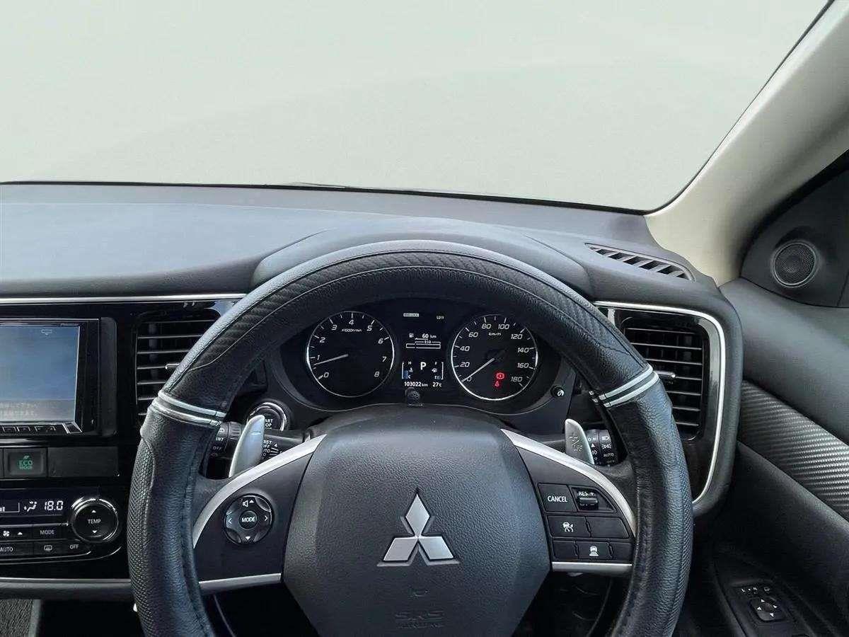 2012 Mitsubishi Outlander 24G 4wd 7-Seater !! Radar Cruise Carousel 11