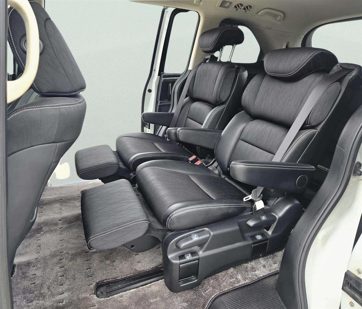 2014 Honda Odyssey ABSOLUTE EX - Captain Seats Carousel 8