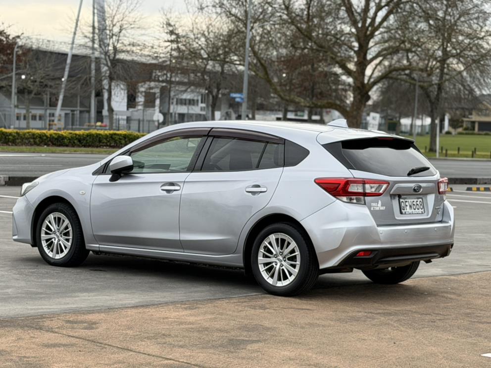 2018 Subaru Impreza **AWD*Apple Car Play*Radar Cruise*Lane Assist*Eyesight*Parking Sensors*** Carousel 4
