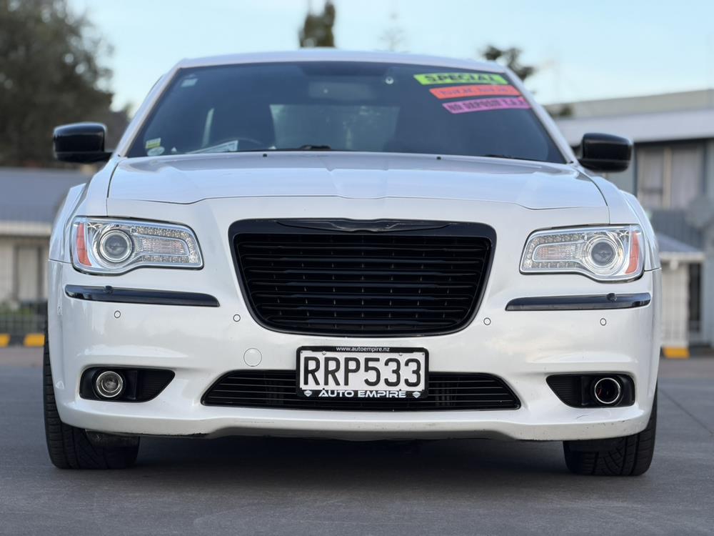 2015 Chrysler 300 **Cruise Control*V6*parking Sensors*Reverse Camera** Carousel 1