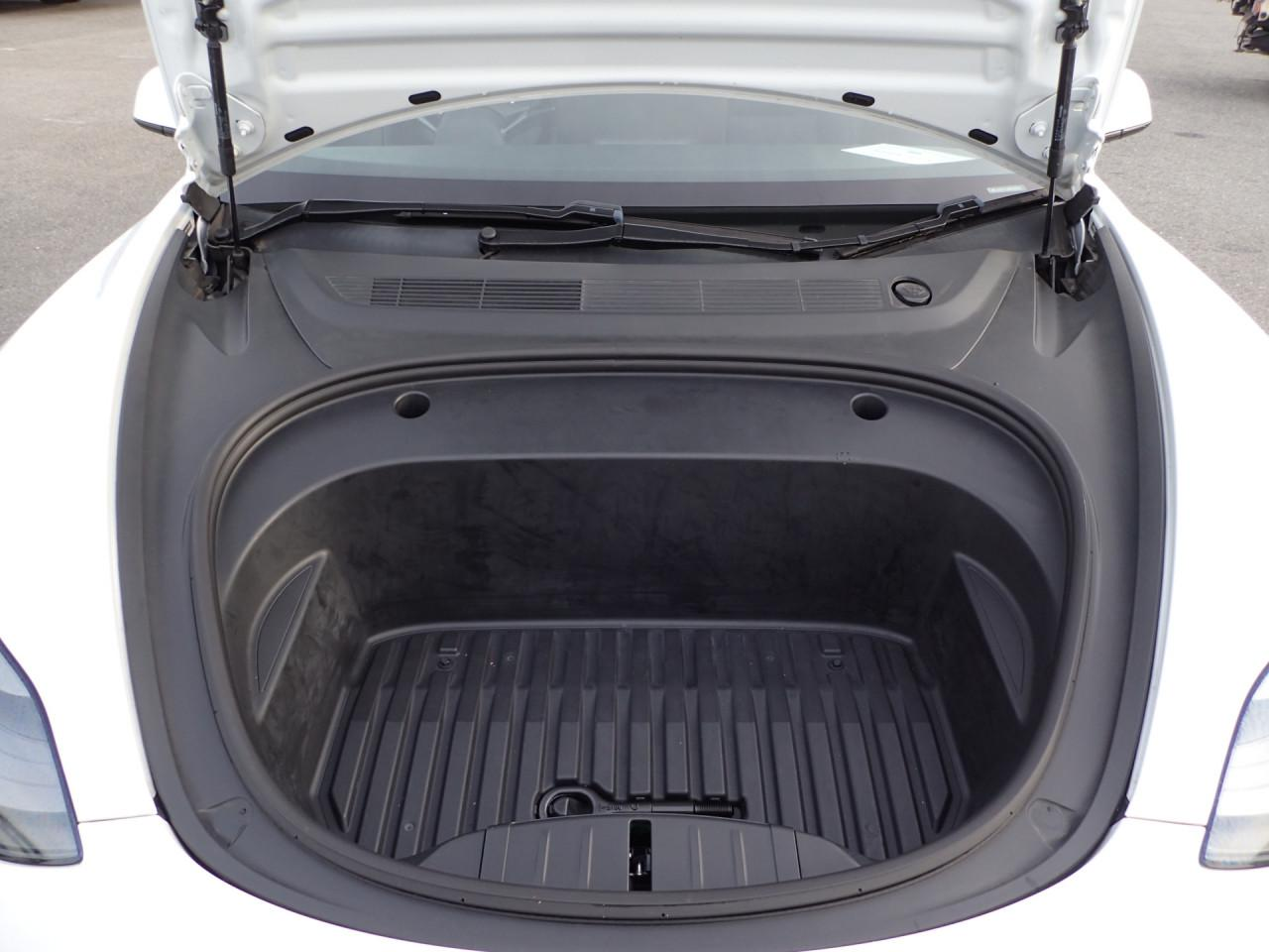 2021 Tesla Model 3 60kWh RWD LFP - Refresh Carousel 6