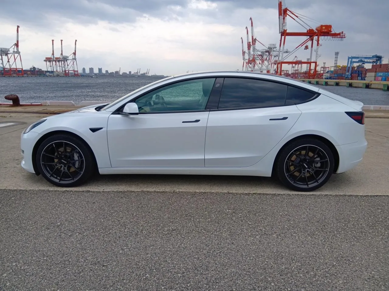 2022 Tesla Model 3 AWD Long Range - Refresh Model Carousel 2