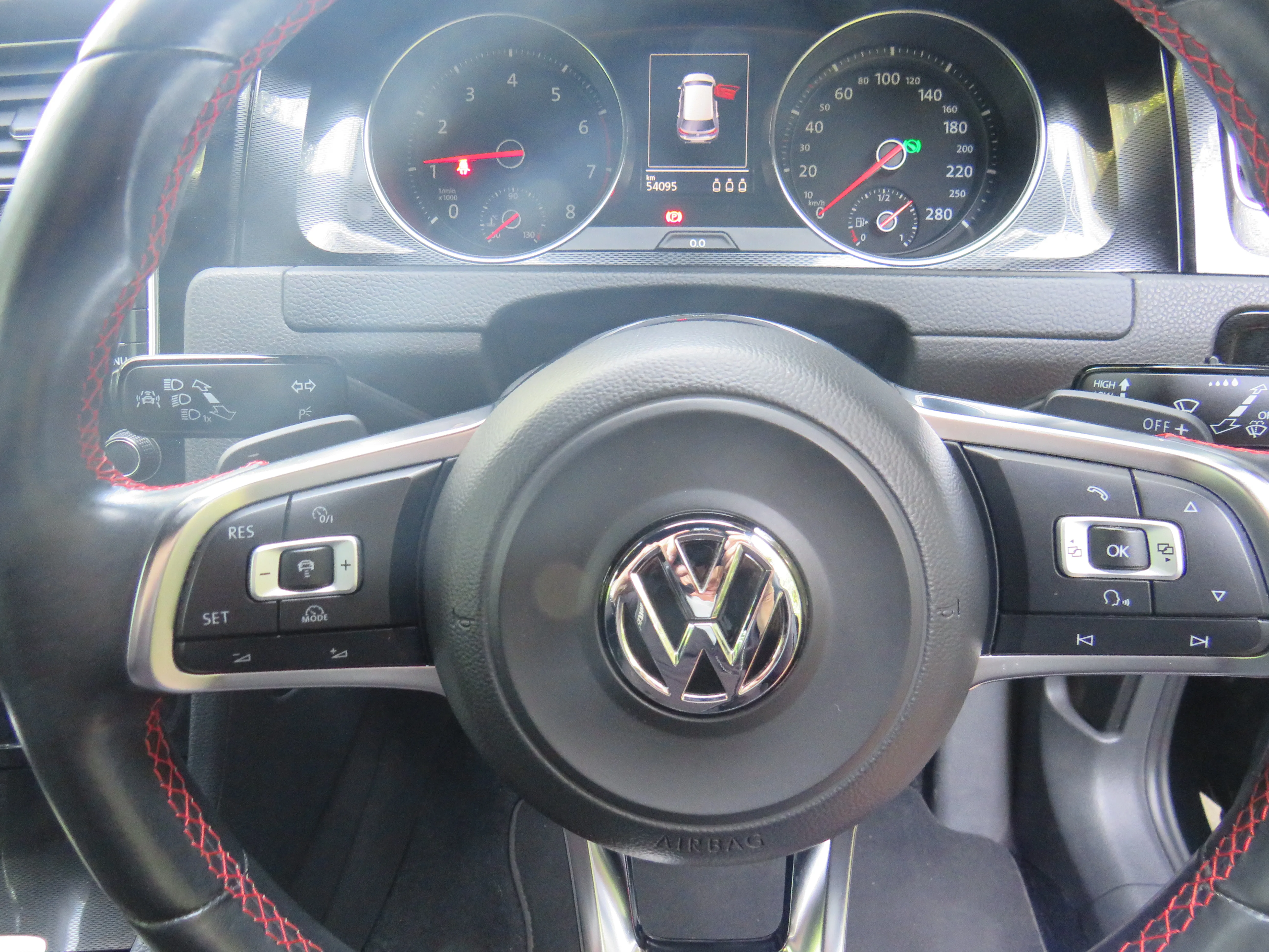 Outstanding VW  Golf GTI Carousel 2