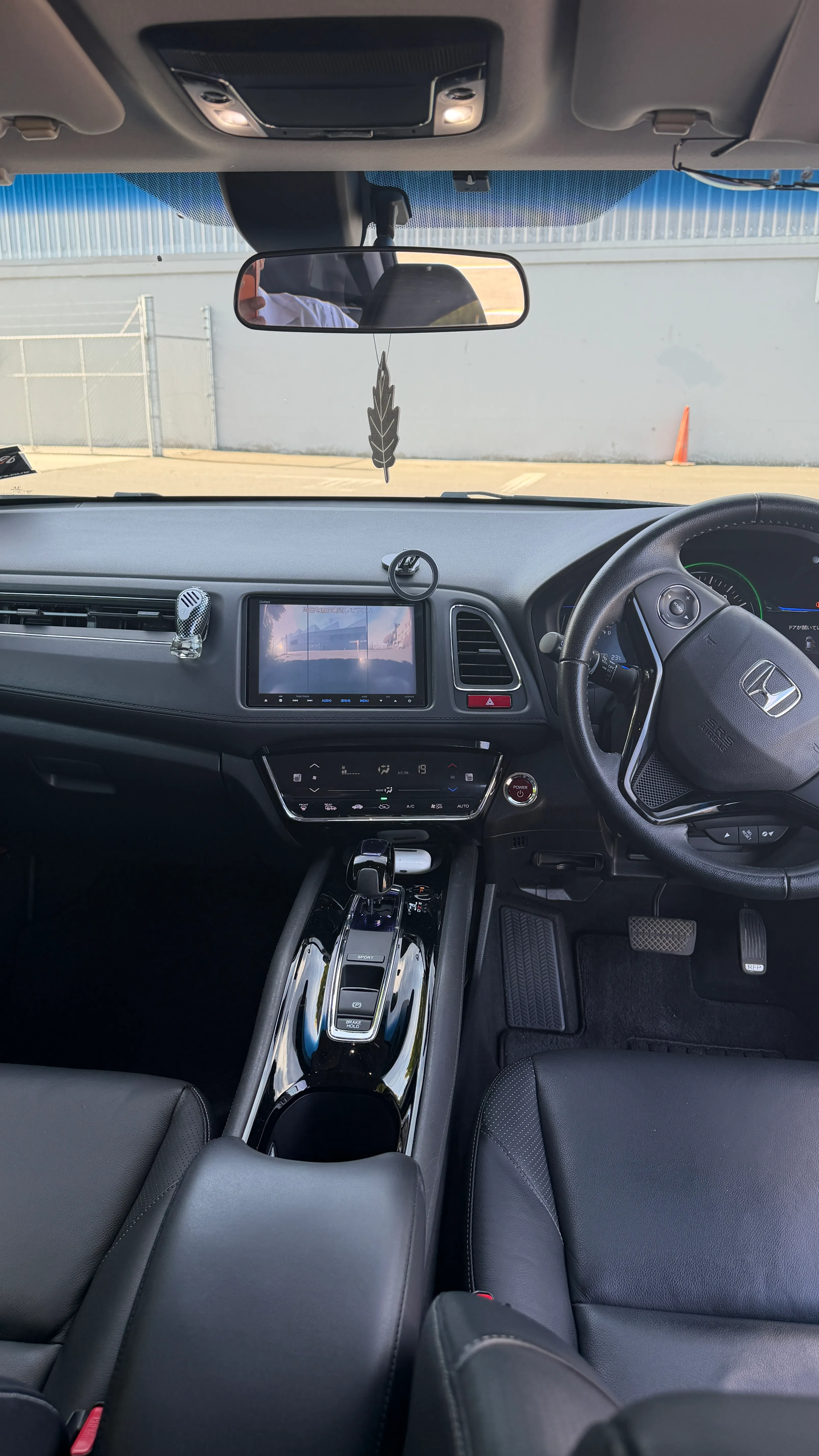 Honda vezel 2014 Z  Carousel 8