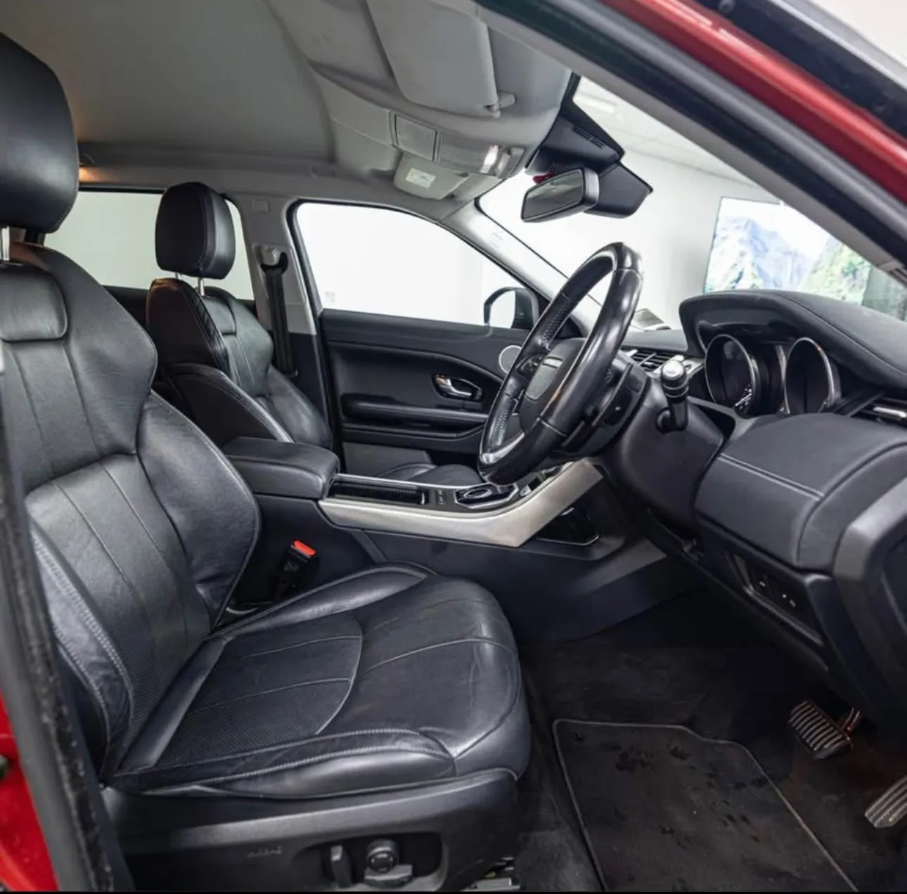 2017 Range Rover Carousel 6