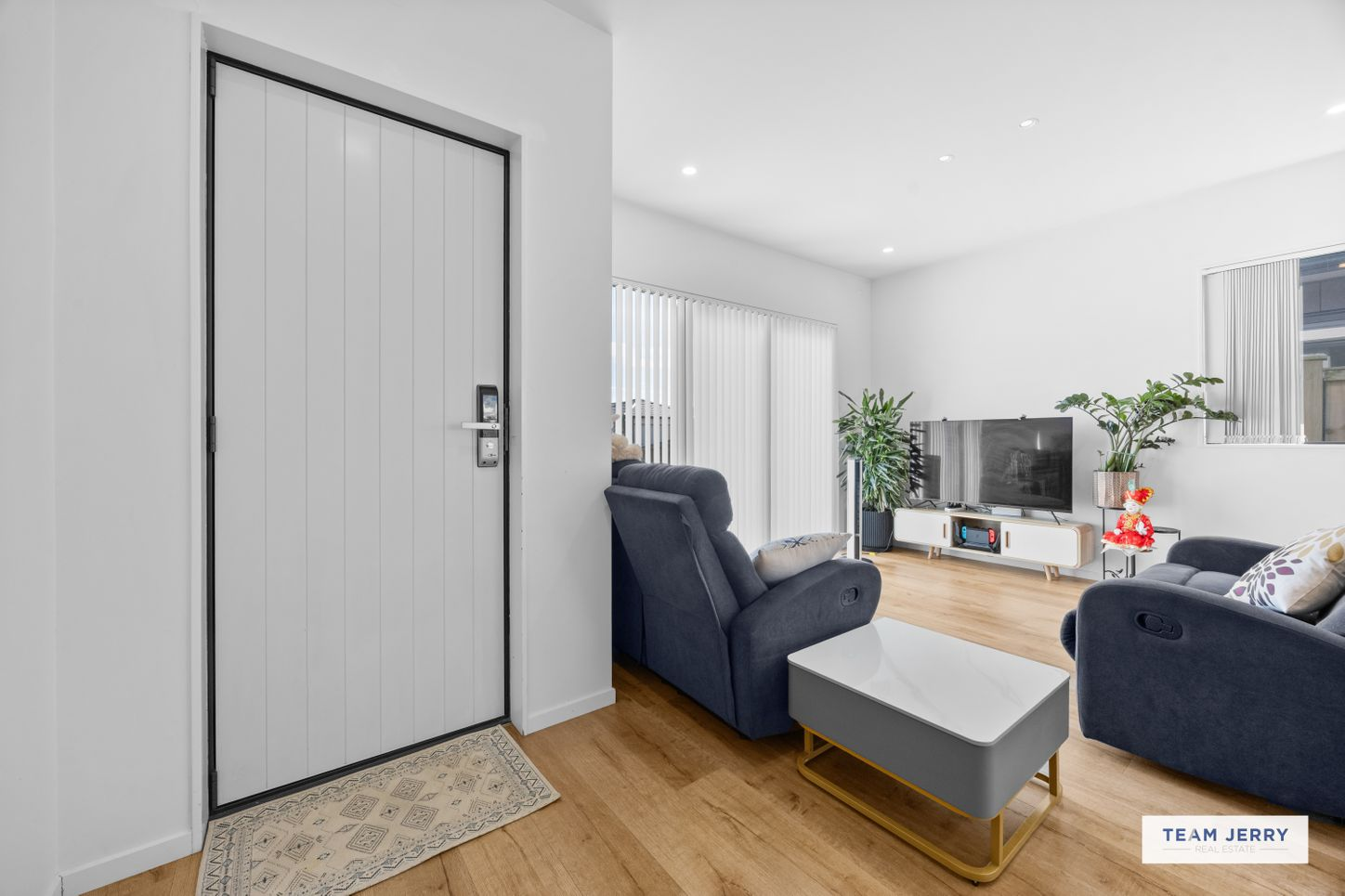 25 Perkins Street, Papakura, NZ 2110 Carousel 2