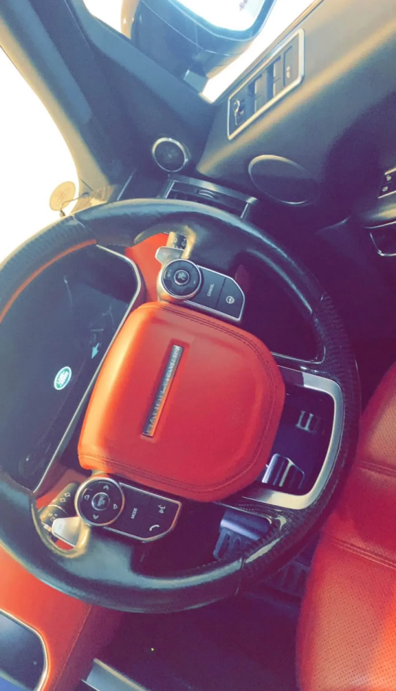 Range Rover Sports 2016  Carousel 4