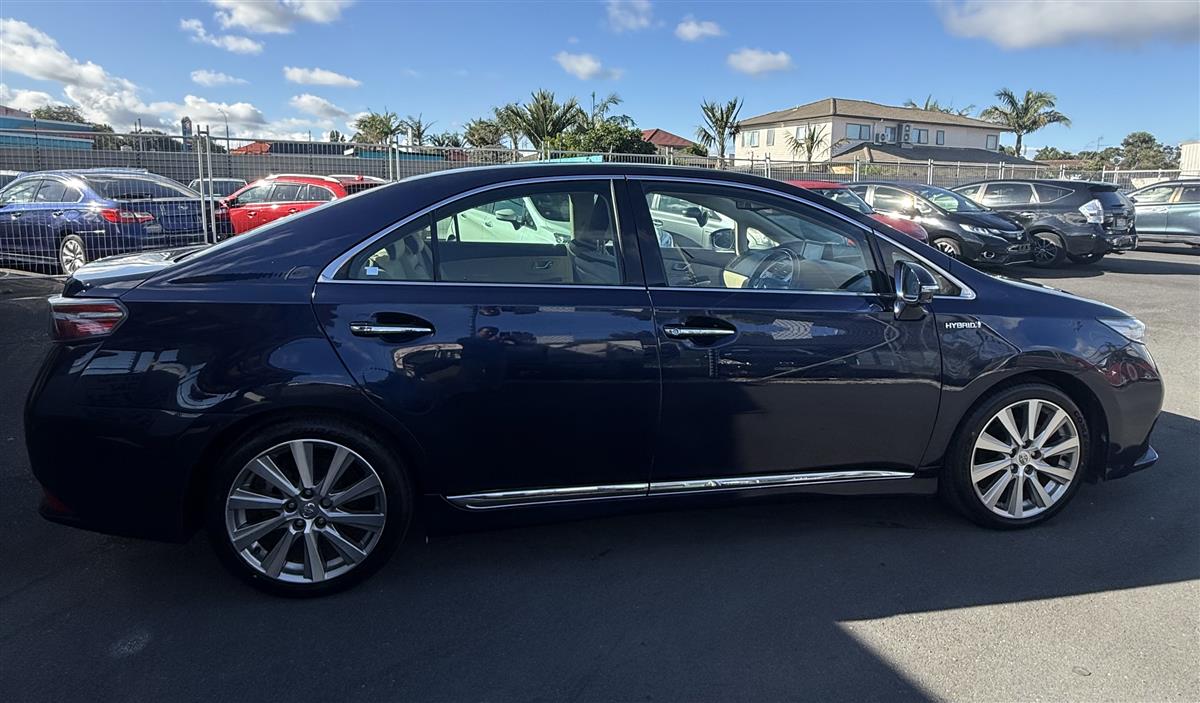 2014 Toyota Sai HYBRID Carousel 8