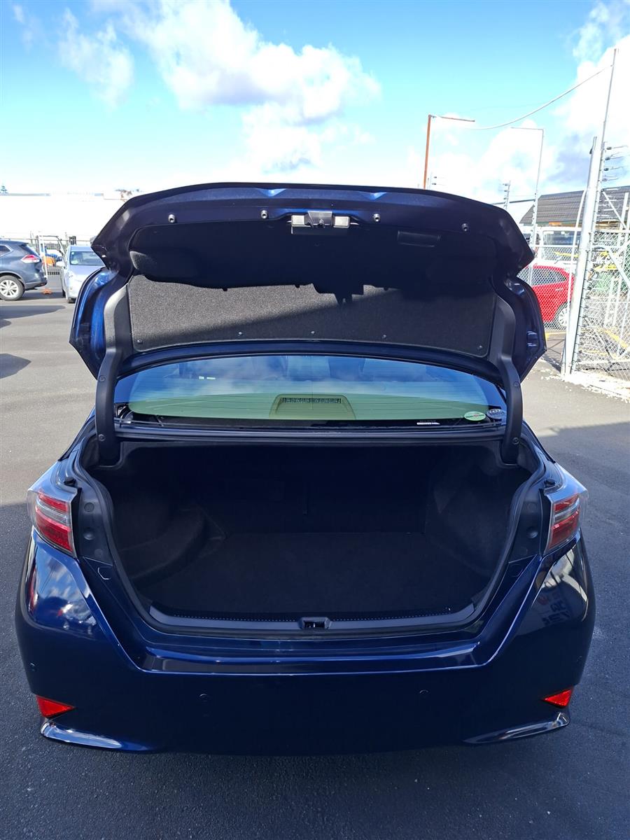 2014 Toyota Sai HYBRID Carousel 16