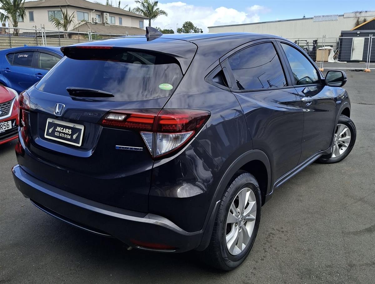 2015 Honda Vezel Hybrid Carousel 3