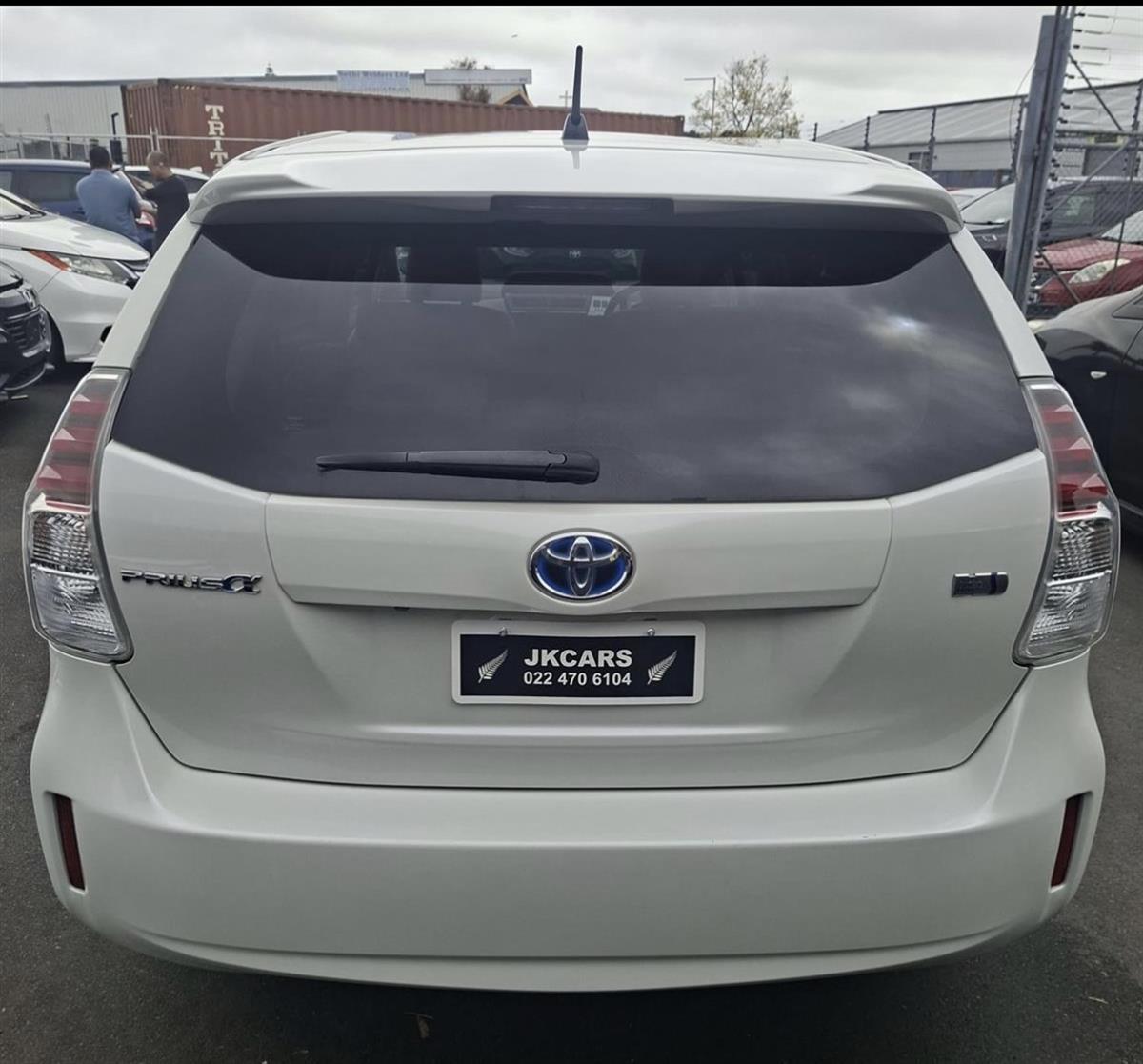 2015 Toyota Prius Alpha G 48000km only 7 seater Carousel 5