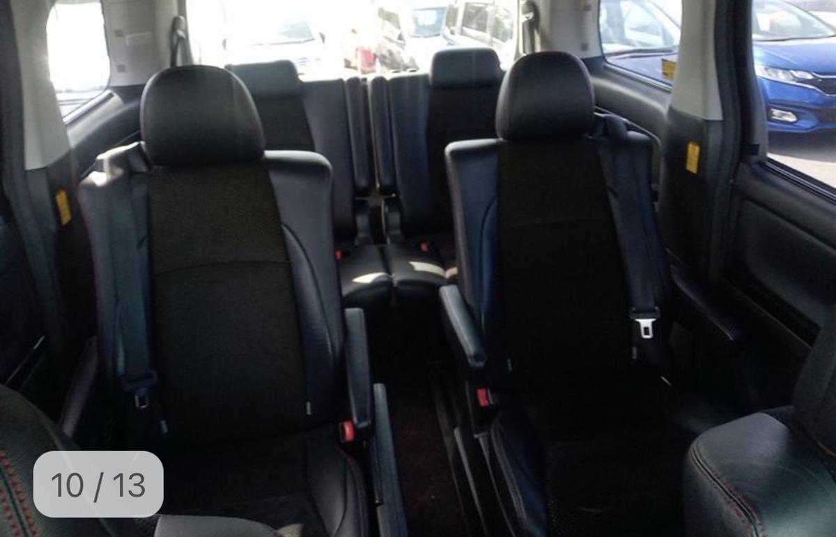 2013 Toyota Vellfire Very low km with leather interior Carousel 4