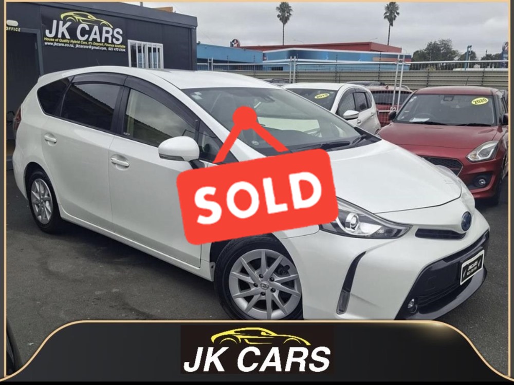 2015 Toyota Prius Alpha G 48000km only 7 seater