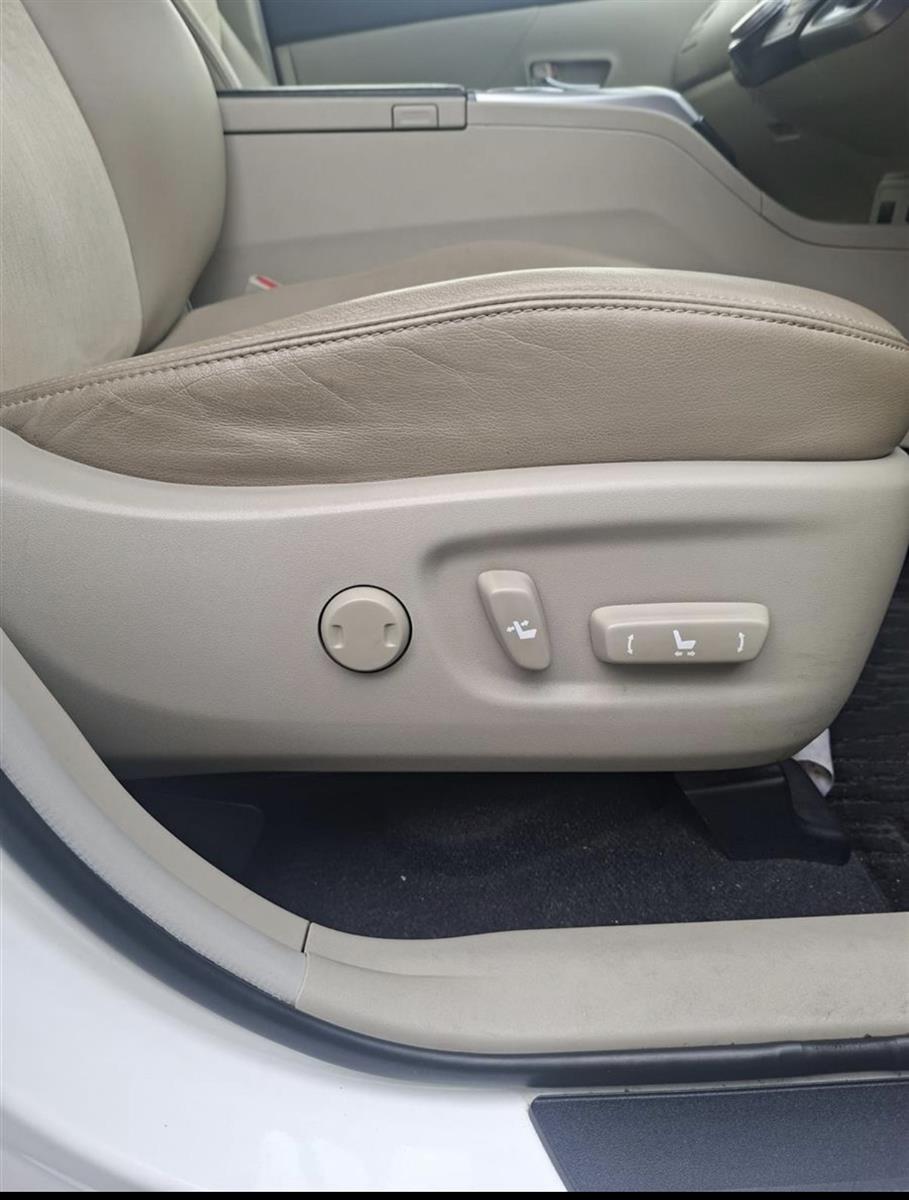 2015 Toyota Prius Alpha G 48000km only 7 seater Carousel 11