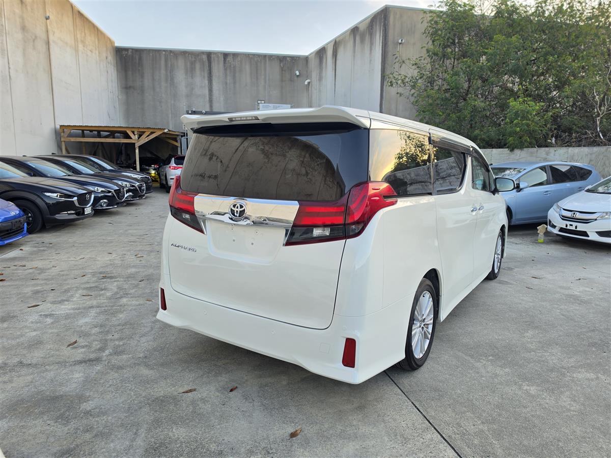 2015 Toyota Alphard 2.5Z SUNROOF 8 Seats Power Doors Rev Cam/Bluetooth Finance Available Carousel 1