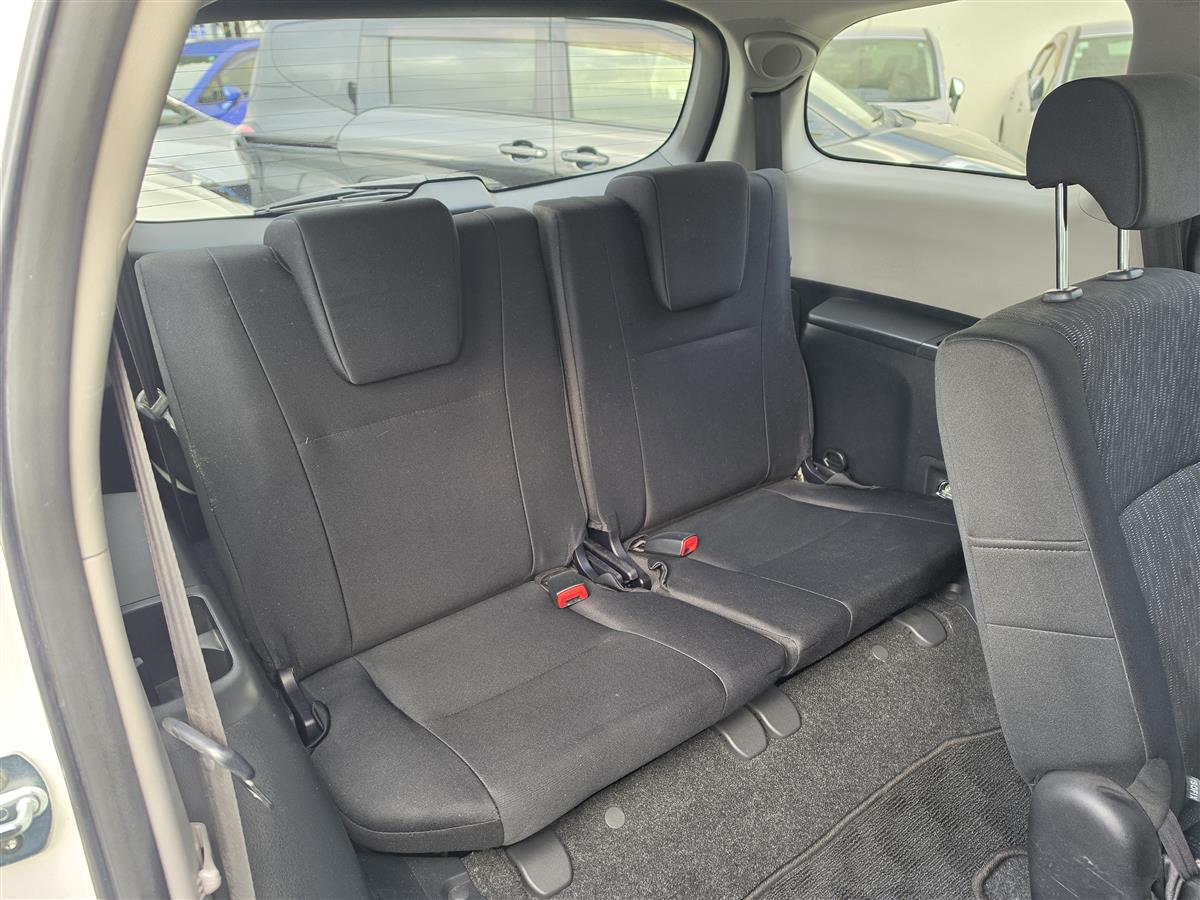 2012 Toyota Wish 1.8X New Shape *7 Seater* Low Kms Rev Camera/Bluetooth Finance Available Carousel 4