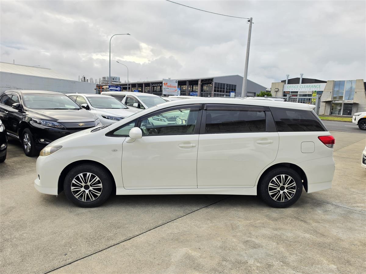2012 Toyota Wish 1.8X New Shape *7 Seater* Low Kms Rev Camera/Bluetooth Finance Available
