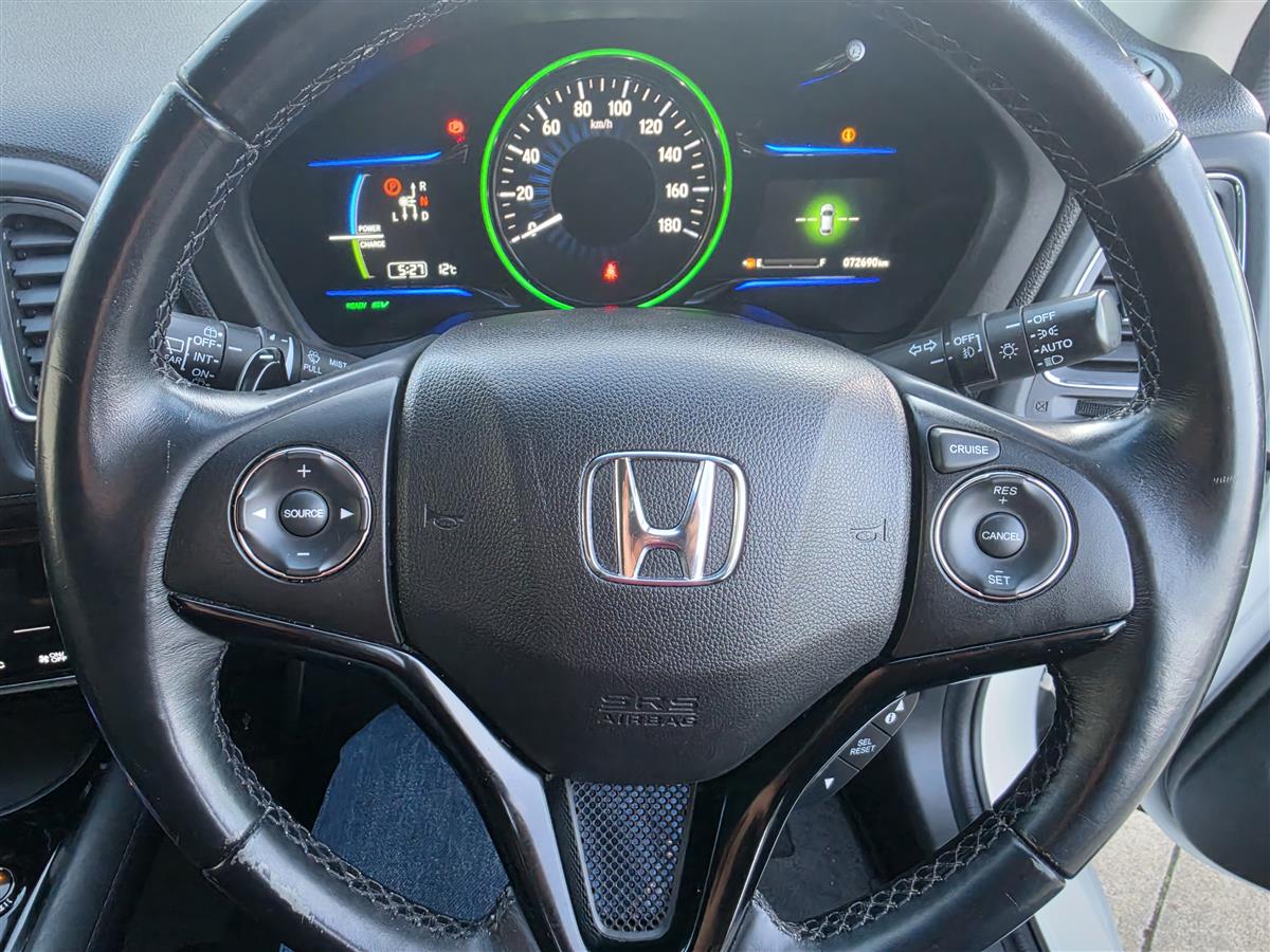 2015 Honda Vezel Hybrid Z Pkg Cruise Leather Alloys Paddle Rev Cam/Bluetooth Finance Available Carousel 10