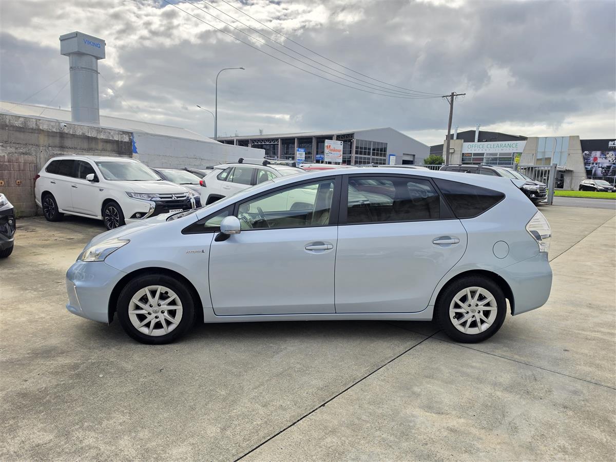 2013 Toyota Prius Alpha S Hybrid 7 Seats Low *43K* Kms Rev Cam/Bluetooth Alloys Finance Available Carousel 1