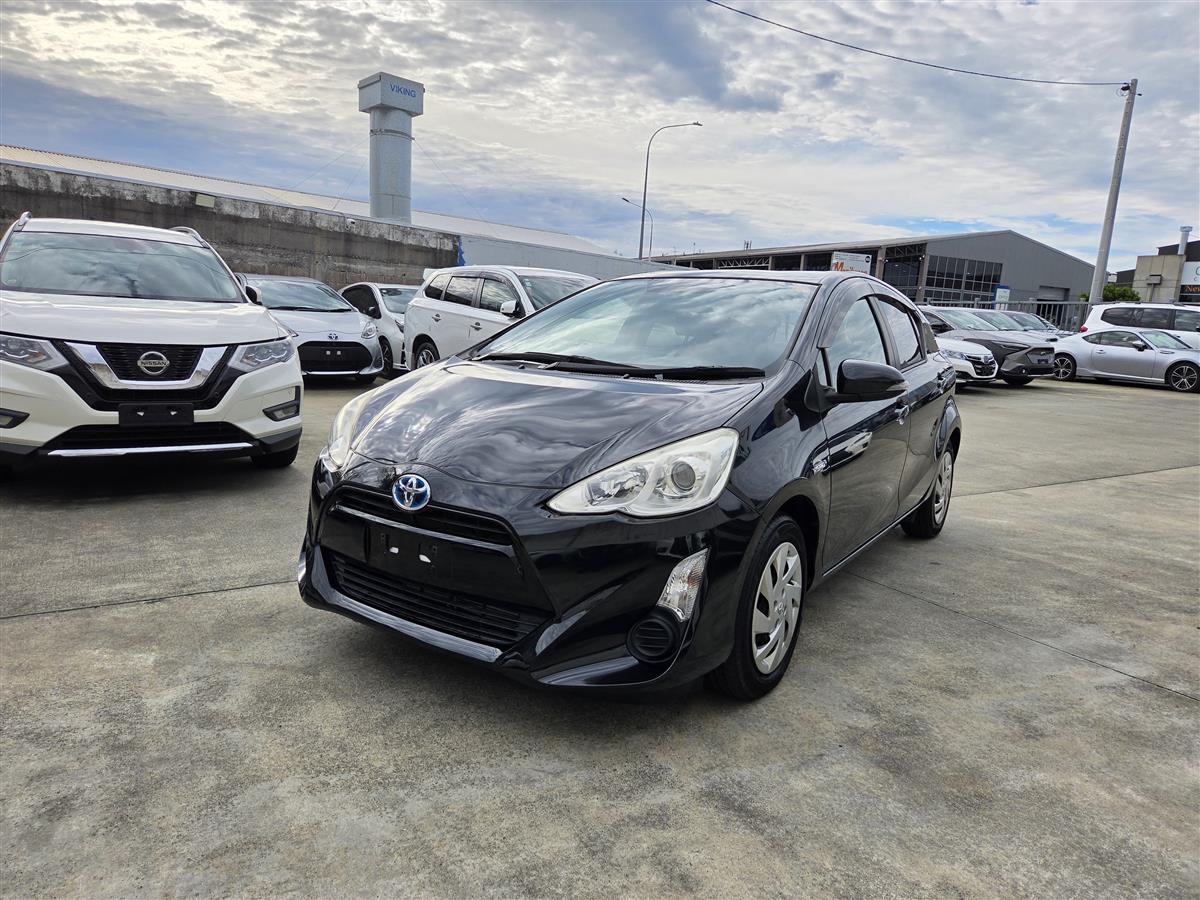 2015 Toyota Aqua S Hybrid Push Start Keyless Rev Cam/Bluetooth Finance Available Carousel 1
