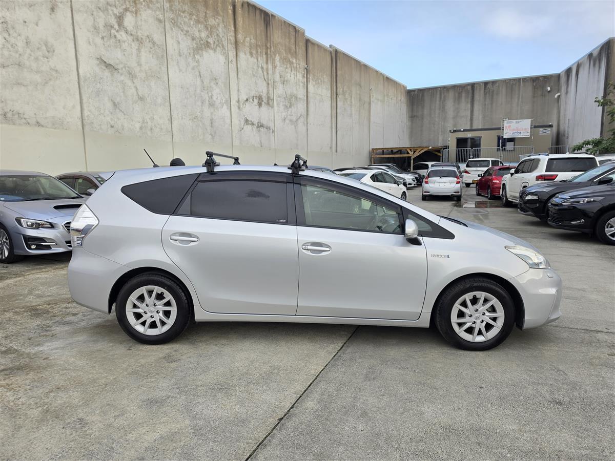 2013 Toyota Prius Alpha S Hybrid *7 Seats* Low Kms Alloys Rev Cam/Bluetooth Finance Available Carousel 8