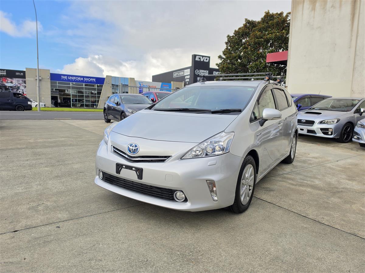 2013 Toyota Prius Alpha S Hybrid *7 Seats* Low Kms Alloys Rev Cam/Bluetooth Finance Available