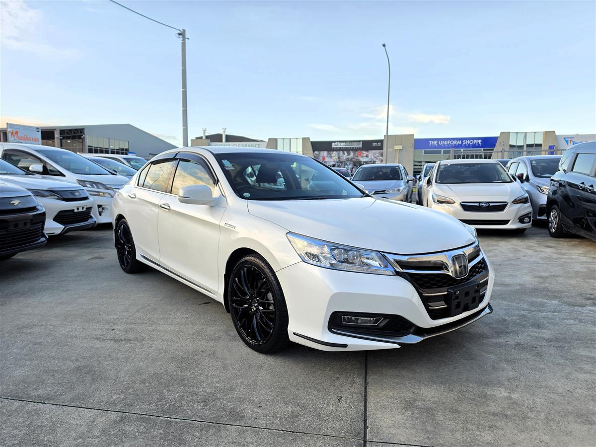 2016 Honda Accord Hybrid 2.0EX Adaptive Cruise Electric Seats Lane Assist Rev Cam Finance Available Carousel 8