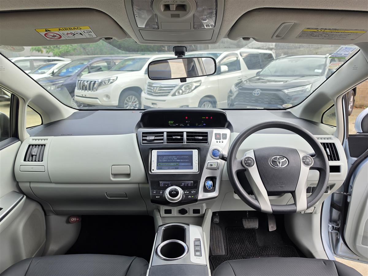 2013 Toyota Prius Alpha S Hybrid 7 Seats Low *43K* Kms Rev Cam/Bluetooth Alloys Finance Available Carousel 11
