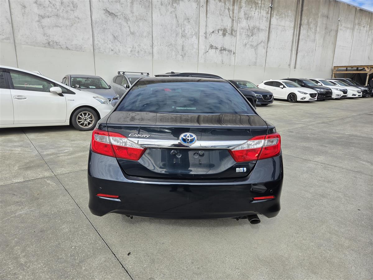 2013 Toyota Camry Hybrid G Pkg Cruise Electric Seat Alloys Rev Cam/Bluetooth Keyless Finance Available Carousel 4