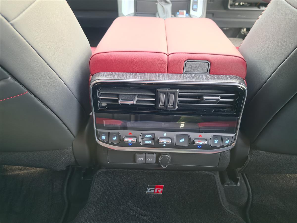 2024 Toyota Land Cruiser 300 GR SPORT 7 Seats 4WD JBL 360 Cam HUD Finance Available Carousel 14